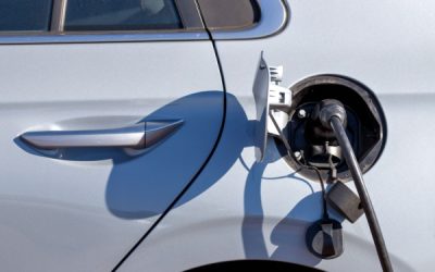 Recharge des véhicules électriques : un crédit d’impôt restrictif ?
