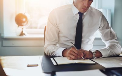 Commissaires de justice, notaires et experts-comptables : quelles évolutions ?