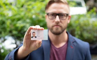 Commissaire de justice : comment obtenir sa carte professionnelle ?