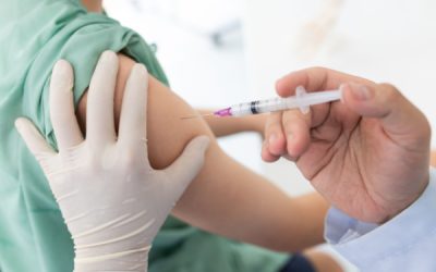 Vaccination par des sages-femmes, des infirmiers ou des pharmaciens : de nouvelles précisions !
