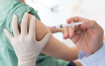 Vaccination par des sages-femmes, des infirmiers ou des pharmaciens : de nouvelles précisions !