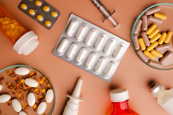 Shutterstock_santeremisemedicaments