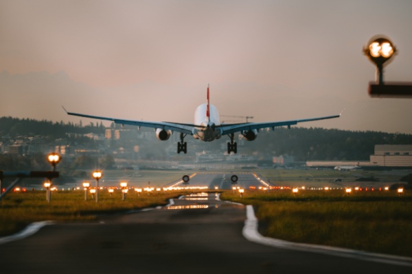 Shutterstock_taxetransportaerien-1